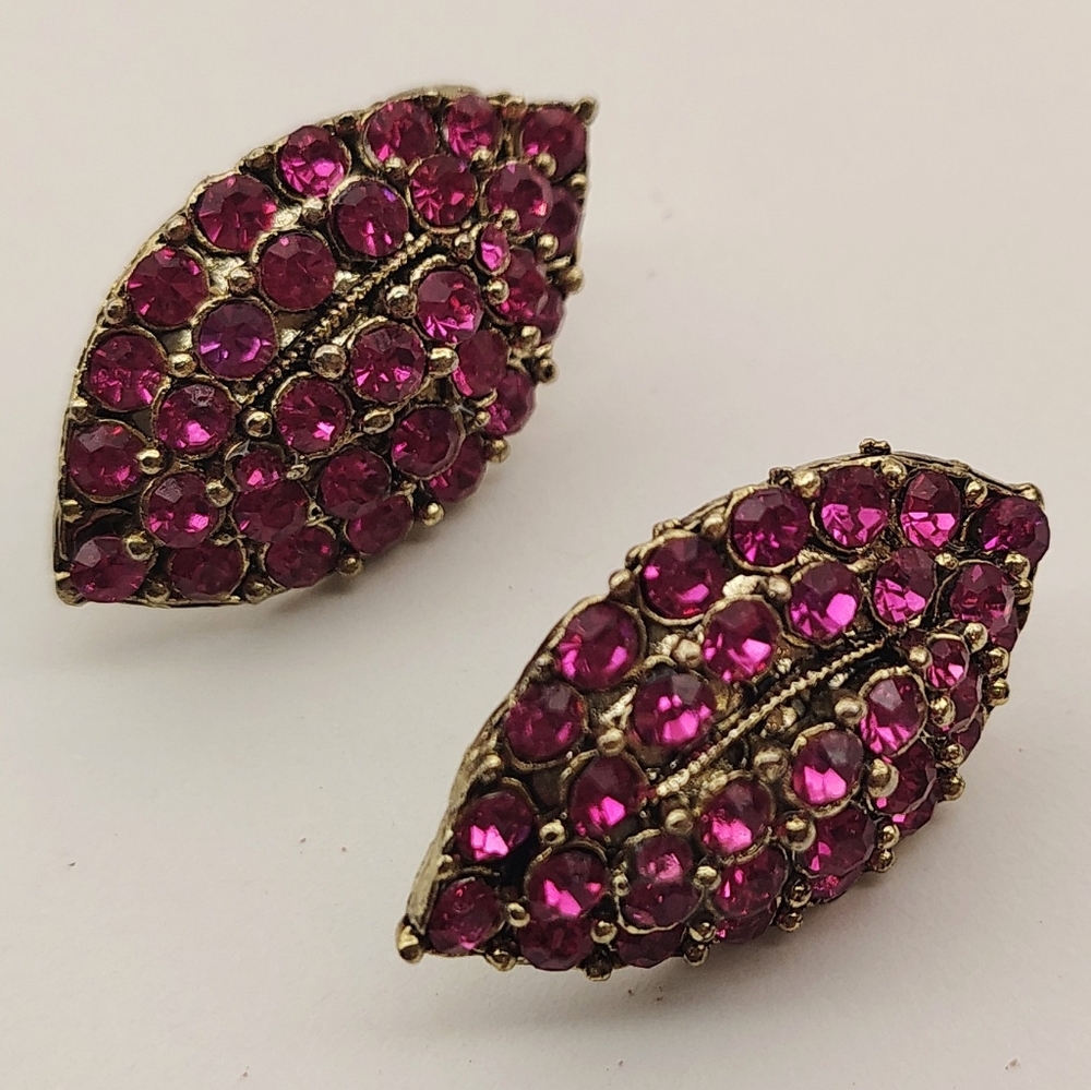 Radiant Fuchsia Crystal Leaf Pierced Earrings - Picture 4 of 15